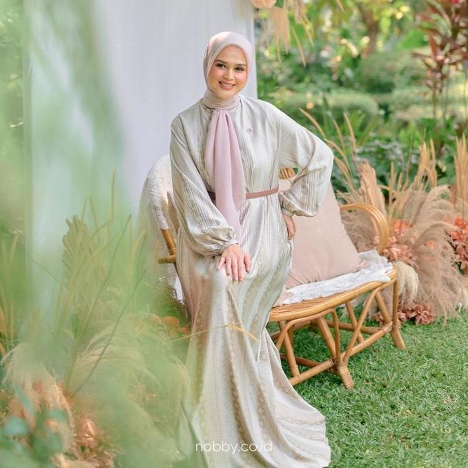 Nobby Sarimbit Mauli Dress Gamis Wanita Muslim Lengan Panjang Bahan Satin Soft Silk Baju Lebaran