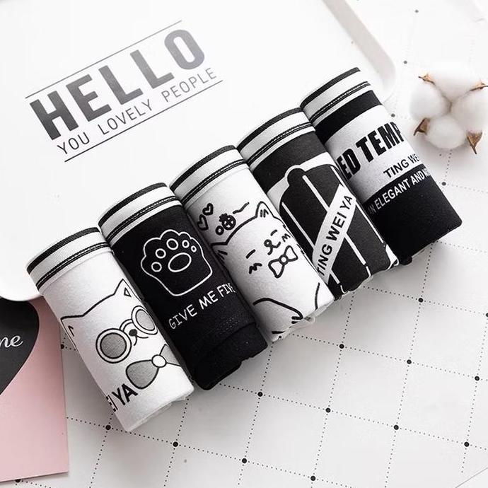 12Pcs CD CS024 Celana Dalam Wanita Motif Katun Putih Hitam