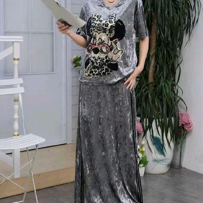 Ginfinik- Setelan Rok Panjang Velvet Bludru ( Kaos V Neck + Rok Maxi Panjang )