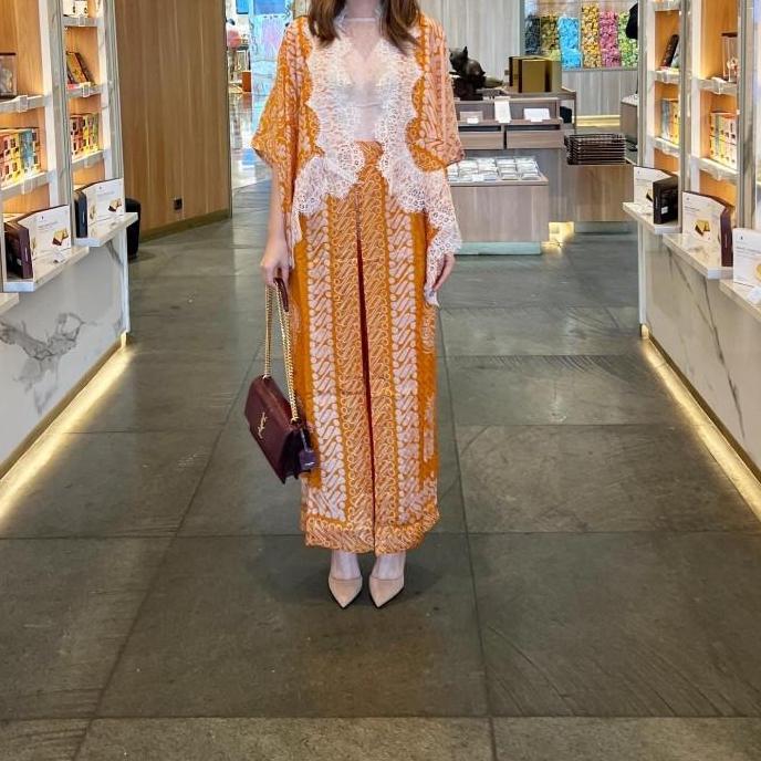 Ginfinik- Lausboutique-Abaka Set-Seri 1023-Oneset Batik Wanita Pesta Celana Fit Kulot Loose Outer Pa