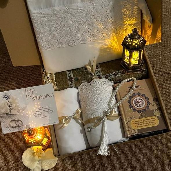 Hampers Mukena Kado Giftbox Hadiah Ulang Tahun Untuk Wanita Kado Ulang Tahun Cewek Wisuda Anniversar