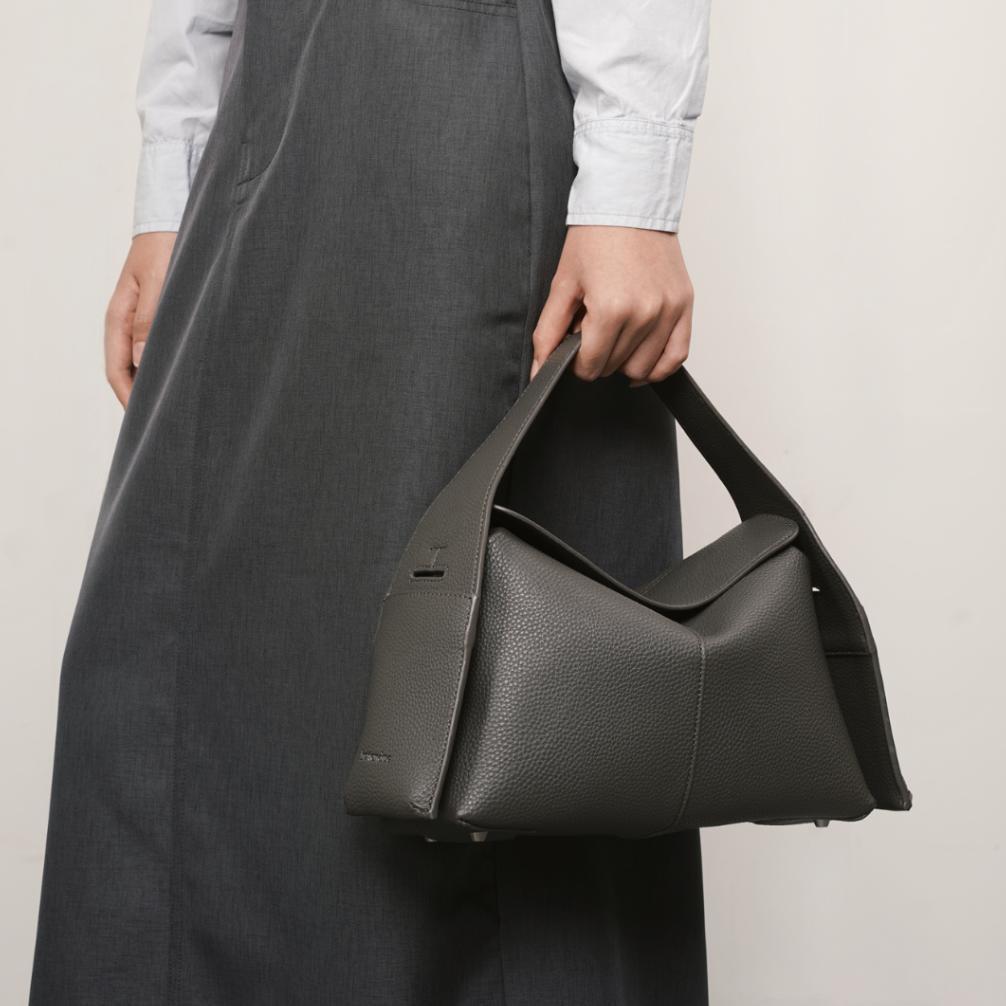 | Ryne Bag | Tas selempang