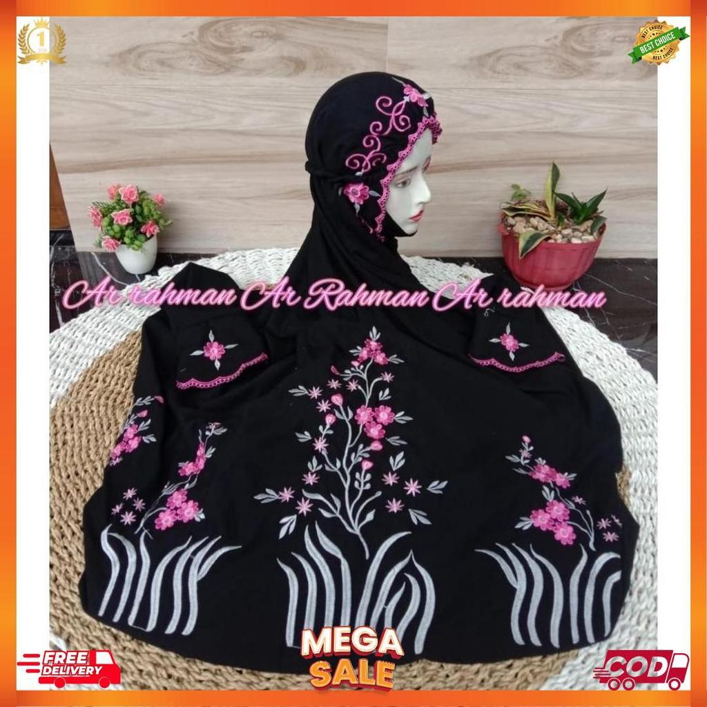 Mukena Terusan Katun Mikro Dasar Hitam Motif Bunga Ilalang [L5]