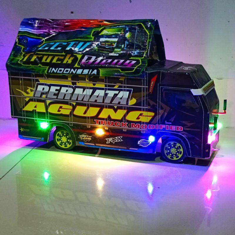 Truk Oleng Mainan Miniatur Truk Ada Lampu Dan Terpal