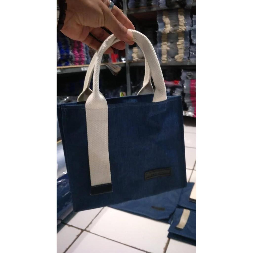 GOODIE BAG NATAL _ TAS PARCEL NATAL _ TAS TENTENG