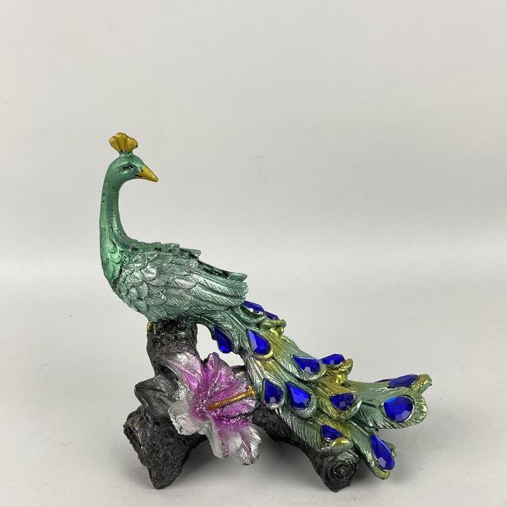 Pajangan Burung Merak Bahan Resin Hiasan Meja Patung Merak
