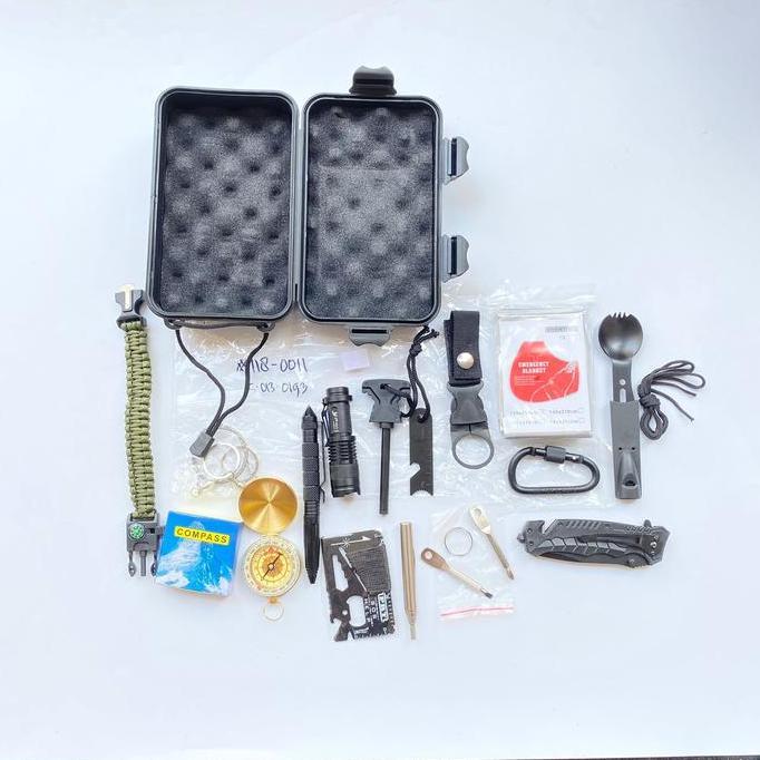 Survival Kit Perlengkapan Kemping Petualang Multifungsi