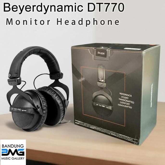 Beyerdynamic DT770 pro / Monitor Headphone  / DT770pro  / DT 770 pro / DT 770pro