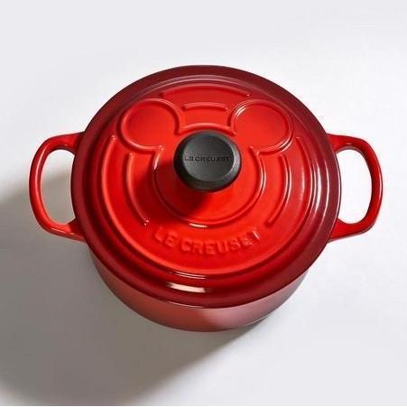 le Creuset enamel full cover Limited edition Mickey mouse 18 cm ORI