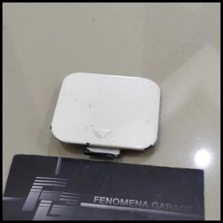TERLARIS ORIGINAL BMW E38 COVER LUBANG TOWING BEMPER DEPAN 8125312 