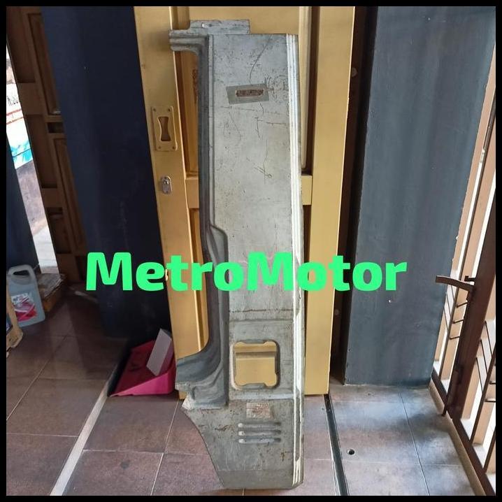 TERLARIS ORI ASLI PILAR PILLAR REAR OUTER OUT LUAR KANAN MITSUBISHI L300 