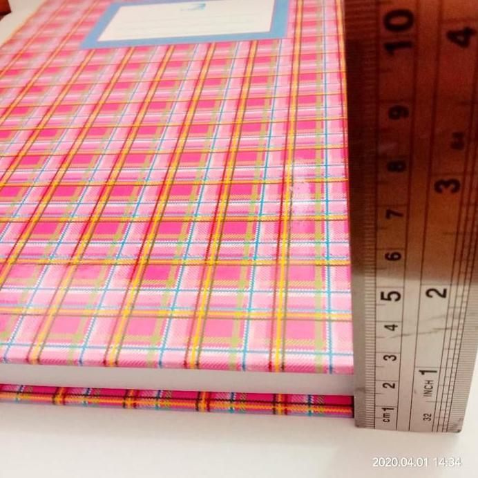 Buku Folio 200 Lembar Garda 31 x 21 cm - 1 pcs