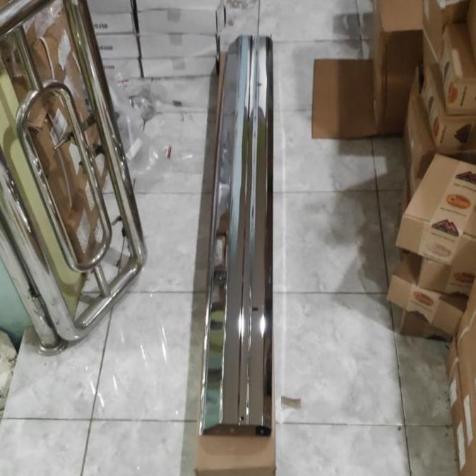 Bumper Depan Chrome Jeep Cherokee Xj Original