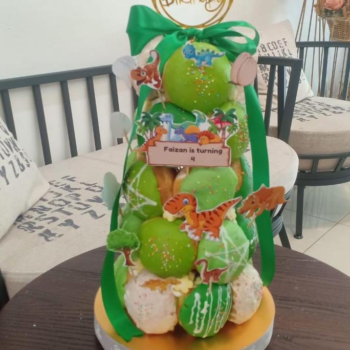 Waiyulimanshop - Donat Tower Donat Susun Donat Birthday Donat Ultah Kado Ultah Donat