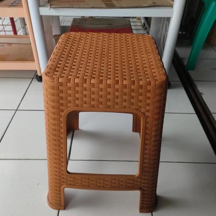 KURSI BAKSO PLASTIK KOMET HITAM/KURSI PLASTIK KOMET