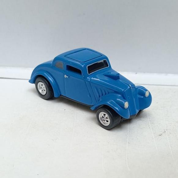 johnny lightning 1933 willys loose diecast 1/64 ban karet (s)