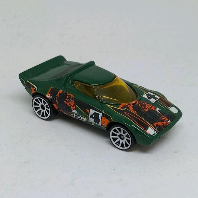 hot wheels lancia stratos hijau from 5 giftpack loose diecast (s)