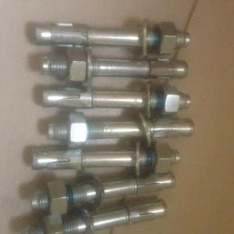 Gasss- Dynabolt Hilti M16 X 120Mm