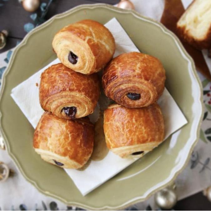 Eatstraight- Chocolate Danish / Choco Croissant Roll / Pastry Coklat