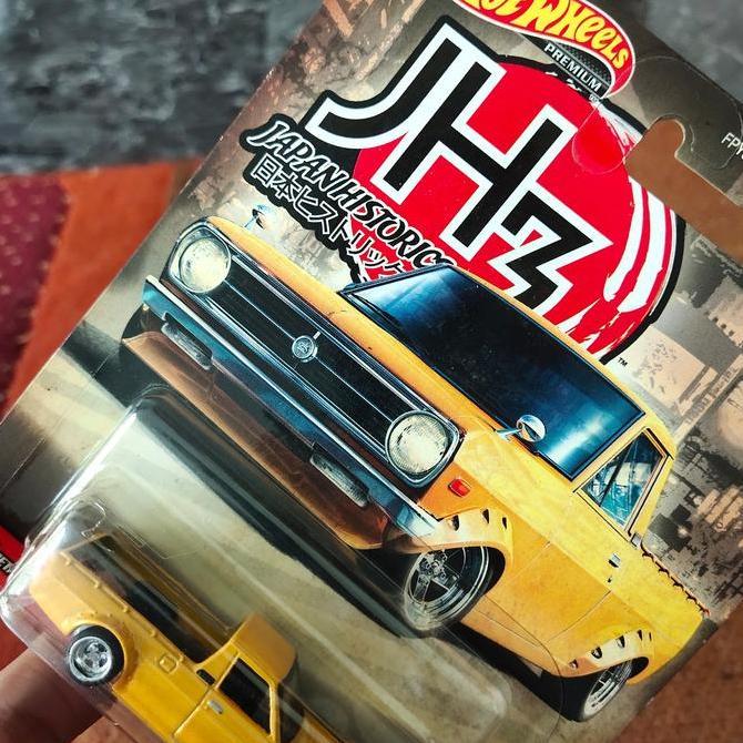 Ready hotwheels 75 Datsun Sunny Truck B120 Japan History 3 kuning  premium