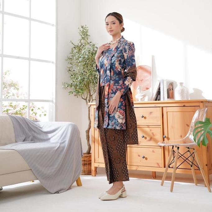 Kebaya Kutubaru Bunga/Kutubaru Floral/Kebaya Kutubaru Jadul/Kutubaru Navy Klasik Jumbo Bigsize SM