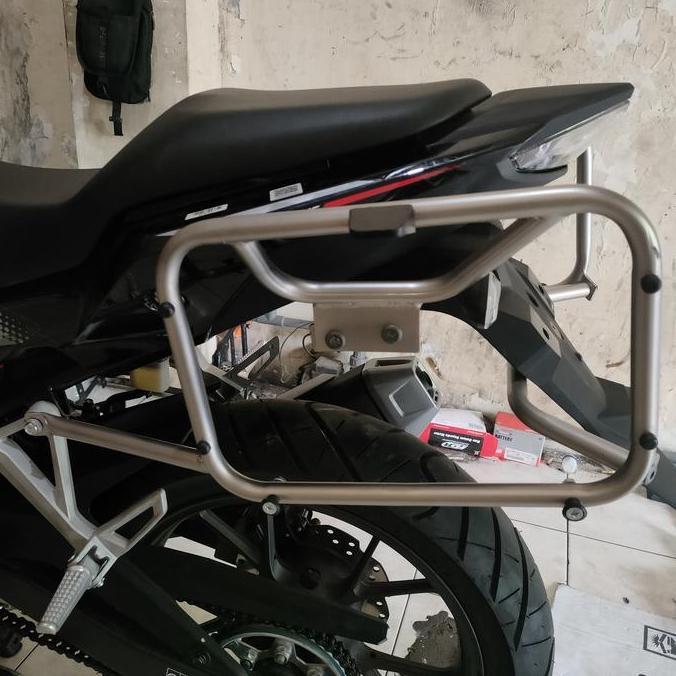 TERBARU - Bracket Sidebox Bracket Sidebag CB150X
