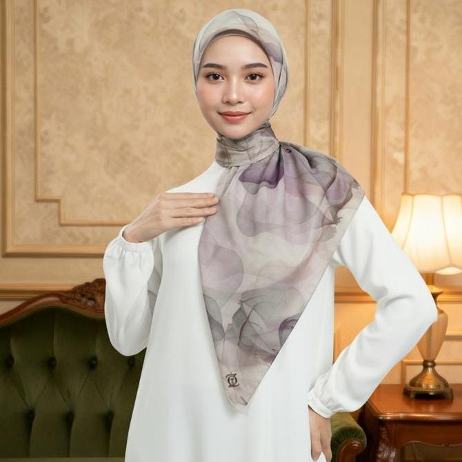 Zoya - Zyla Print Scarf Kerudung Hijab Segiempat Motif Premium Ukuran 115x115 cm FAP 50 Stitching de