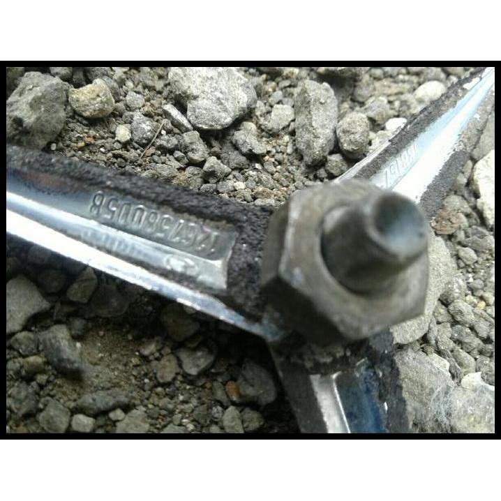 TERBARU EMBLEM LOGO BADGE BAGASI MERCEDES BENZ TIGER W123 ORIGINAL 