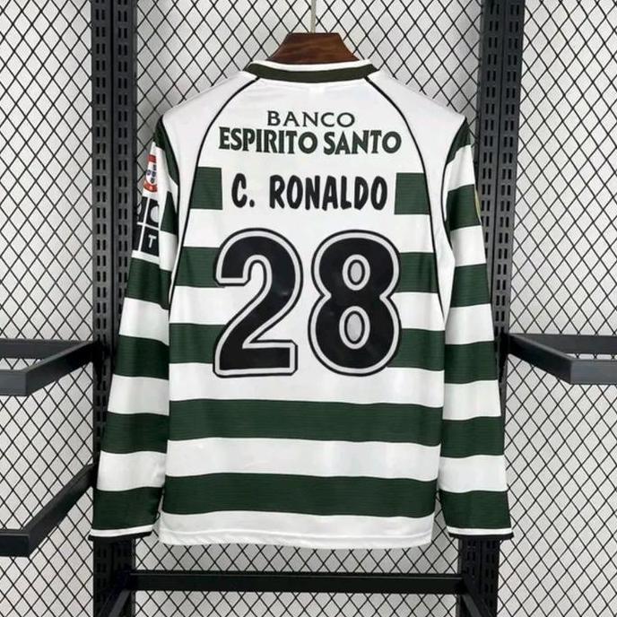 (BARU) BAJU JERSEY BOLA RETRO SPORTING LISBON LENGAN PANJANG CRISTIANO RONALDO LAWAS GRADE ORI Sport
