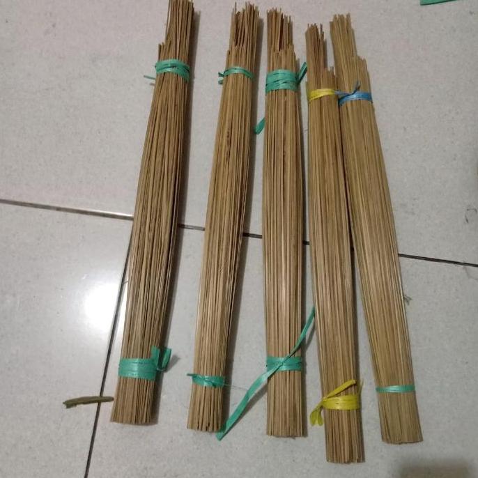 Bambu arkuh Rangka layangan, arku layangan aduan