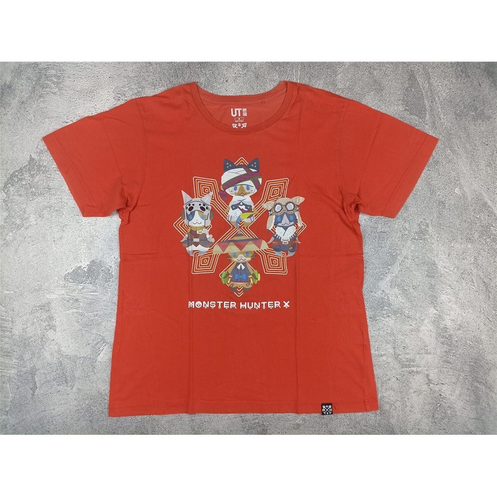 Kaos UNIQLO UT X Monster Hunter Graphic T-Shirt