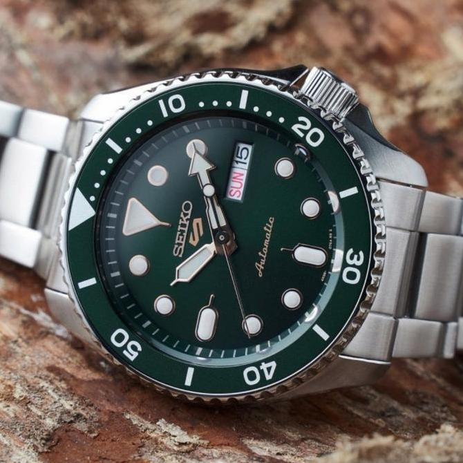 Jam Tangan Pria Seiko 5 SRPD63K1 Automatic Green Dial Stainless Steel SRPD63