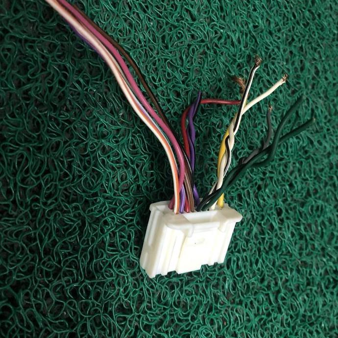 Soket Clarion Nissan Livina murah