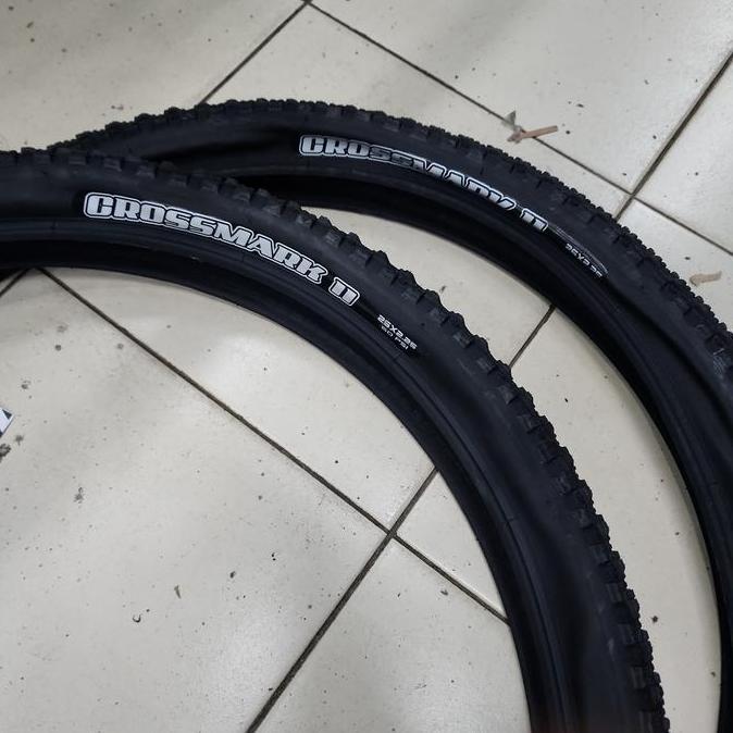 Maxxis 26 X 225 Crossmark Ii Wired - Ban Luar 26 X 2.25 Crossmark 2 Wire Ringan Satuan