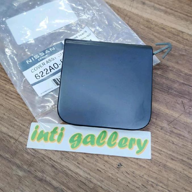 Tutup Derek Cover Towing Bumper Depan Nissan Latio Original