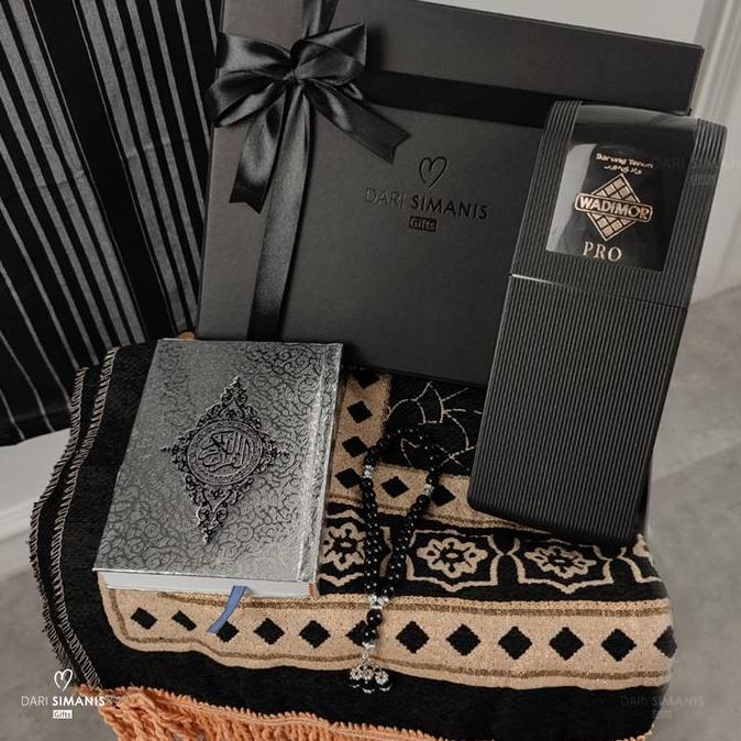 Premium Hampers Sarung Tenun Pria - Paket Seserahan Alat Sholat Hampers Lebaran Kado Muslimah Mukena
