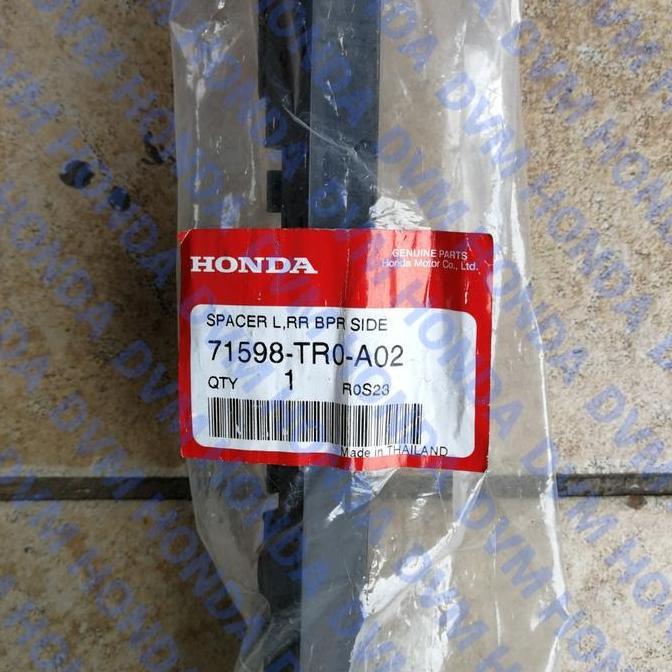 Bracket Bumper Belakang Kiri Original Civic FB