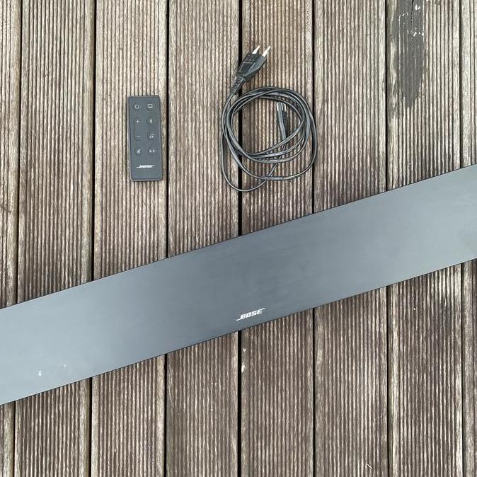 Bose Smart Soundbar 300 second like new