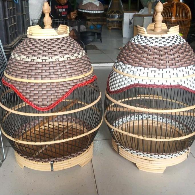 Sangkar Burung Perkutut Model Minion Kecil dengan Tangkringan dan Tempat Minum