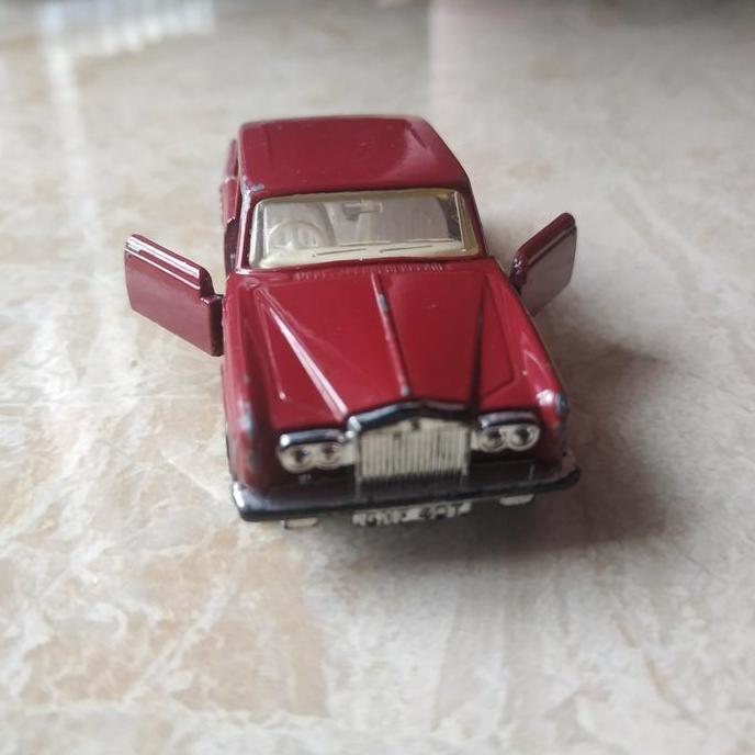 matchbox Rolls Royce Silver Shadow 2 Red Lesney England full besi rare