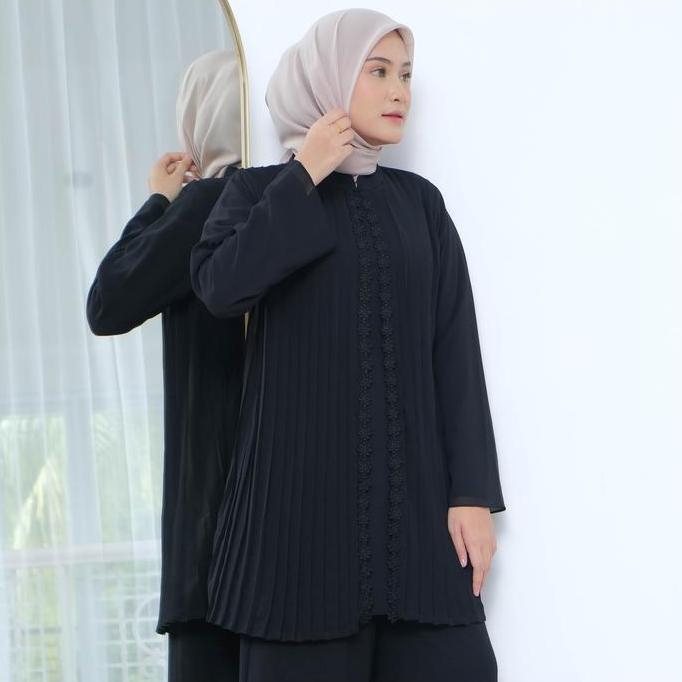 Blus JANNA Plisket Lengan Panjang Blus Chiffon Hitam Putih Premium Blus Muslim Formal Basic Terlaris