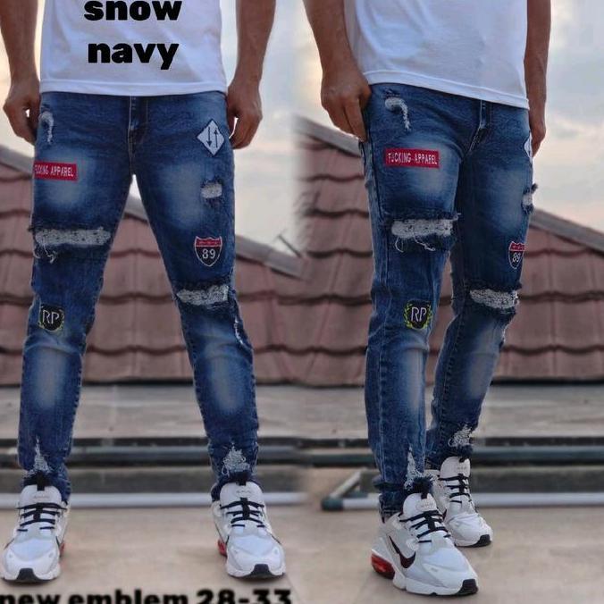 Terlaris Celana Jeans Panjang Bordir Sobek Pria/Celana Jeans Panjang Sobek Emblem Pria/Celana Jeans 