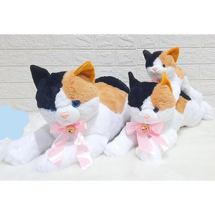 Boneka Lying Cat Esmeralda Boneka Kucing