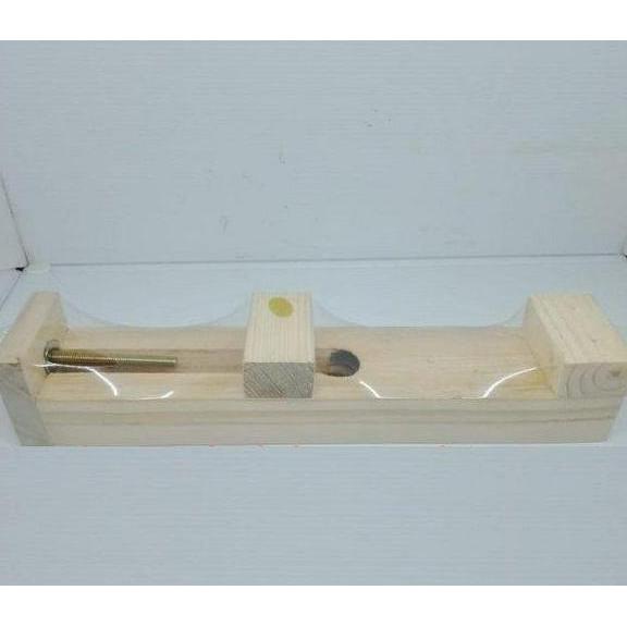 Dudukan Batu Asah Bantalan Alas Pengasah Tatakan Batu Asahan Wungkal