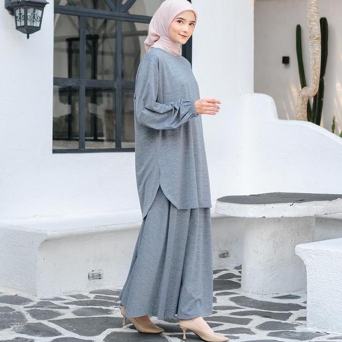 JV Hasanah Oneset Baju Kurung Oval Abstract - Setelan Rok dan Celana Baju Kurung Oval Abstrak Kaos T