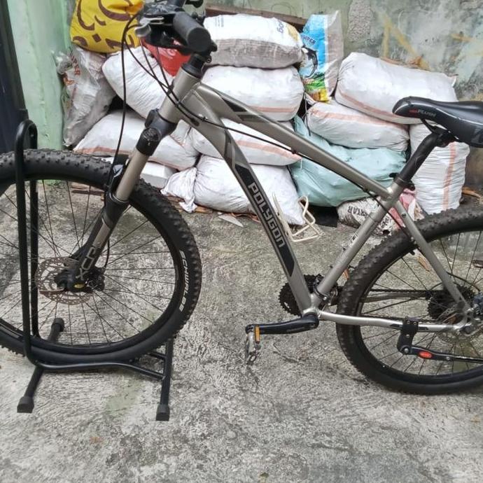 Polygon Xtrada 6 Size S/M  27.5In