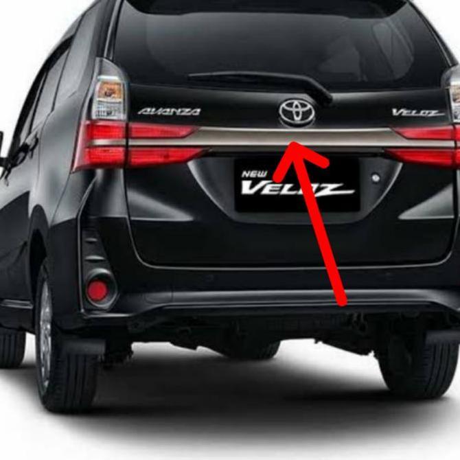 Trunklid/list chrome pintu bagasi avanza veloz 2019/2021