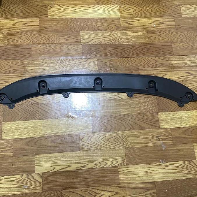 Front Bumper Lips Moulding VW GOLF mk6 GTI (standard) besar