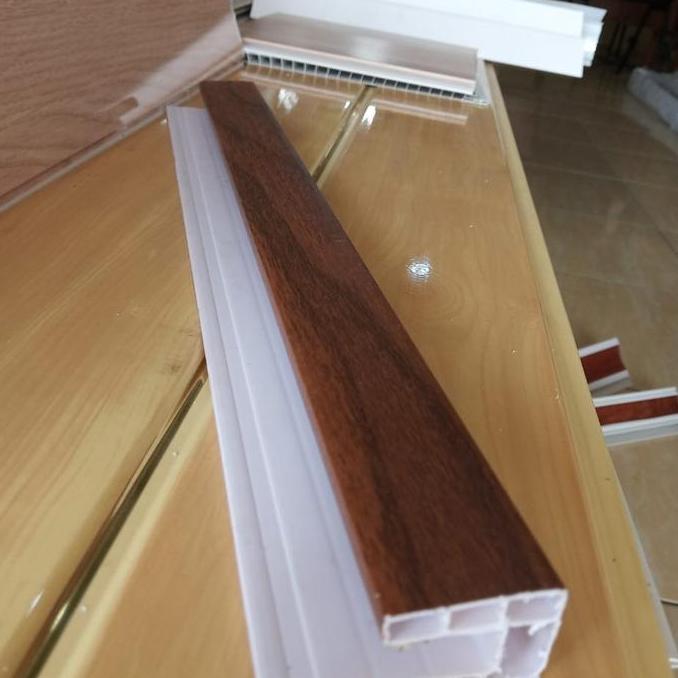 Plafon PVC List Minimalist Serat kayu