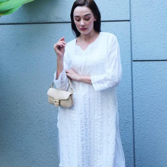 Baju Kurti Putih Pine Bordir India ( Tunik / Bluss / Muslim ) Terlaris